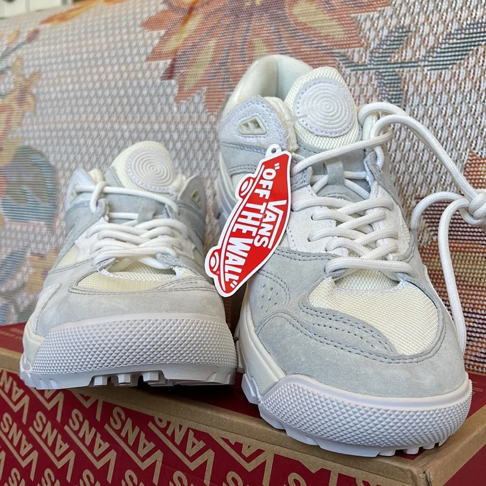 Vans Men’s Amzn Trailhead
Blanc De Blancmarshmallow
VN0A7TO2ASJ
Sneakers G - Picture 7 of 16